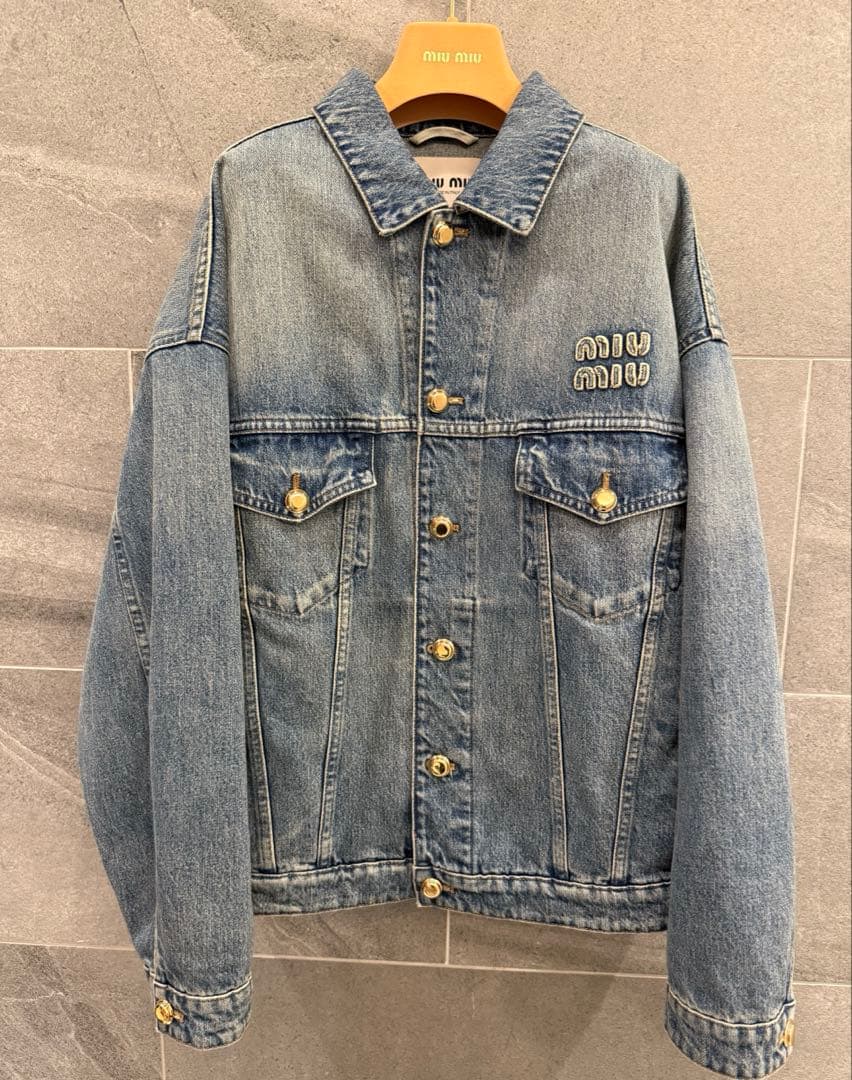 MIUMIU ミュウミュウ ロゴ入り デニムジャケット