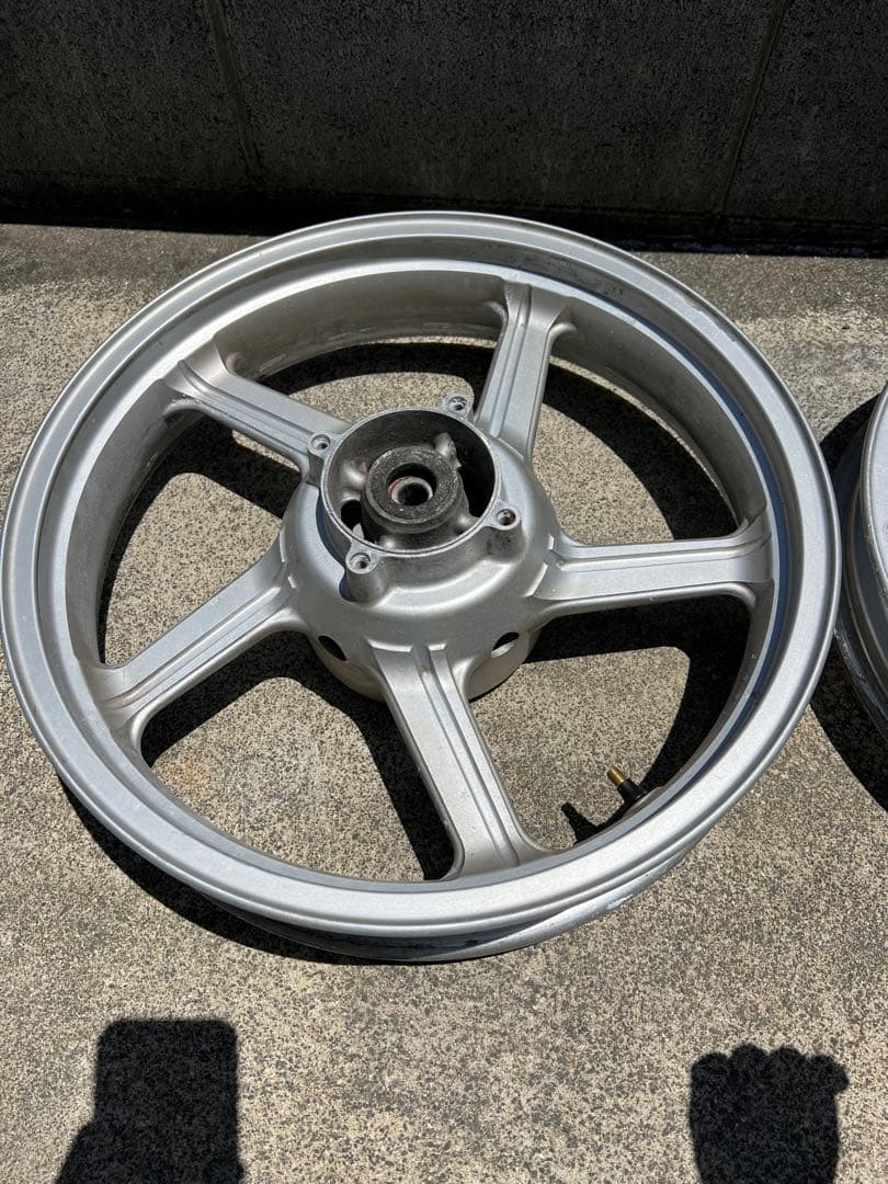 ゼファー400 シルバー　ホイール　前後