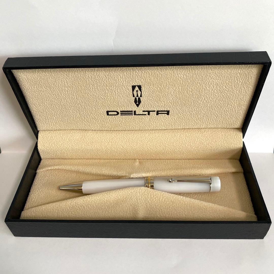 デルタボールペン