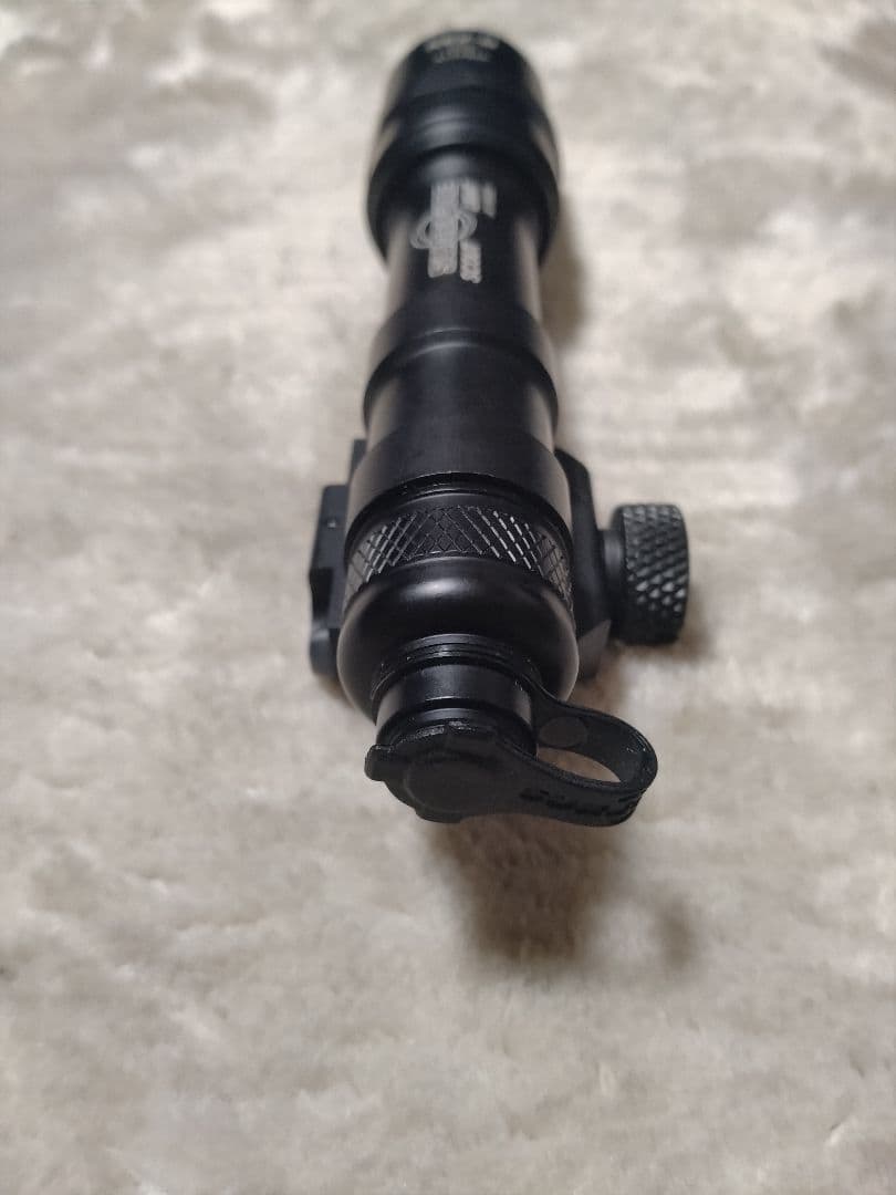 surefire m600u　実物スカウトライト