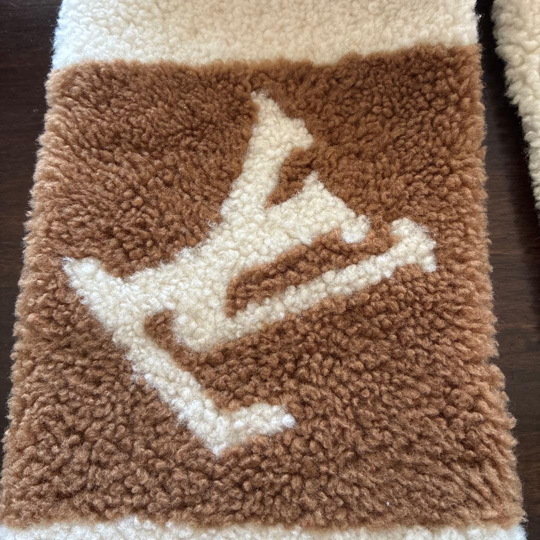 ルイヴィトン　マフラー　一度着用