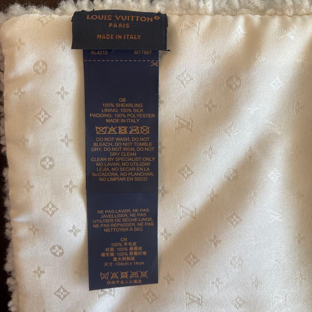 ルイヴィトン　マフラー　一度着用