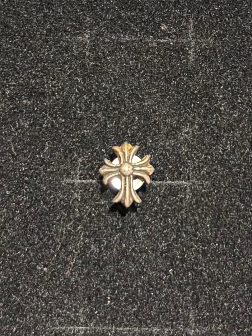 クロムハーツ（Chrome Hearts）クロススタッド　ピアス
