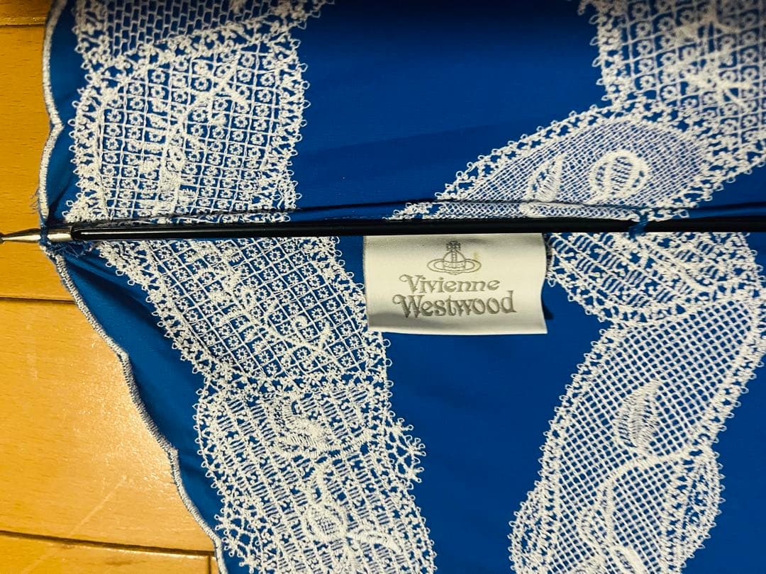 VivienneWestwood 青いレースの長傘