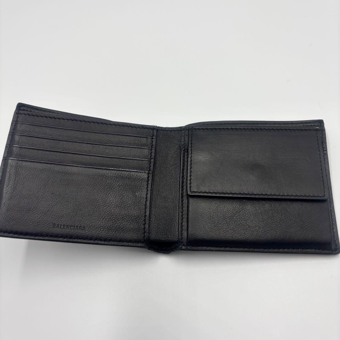 【美品】BALENCIAGA ブラック 二つ折り財布 パンチング
