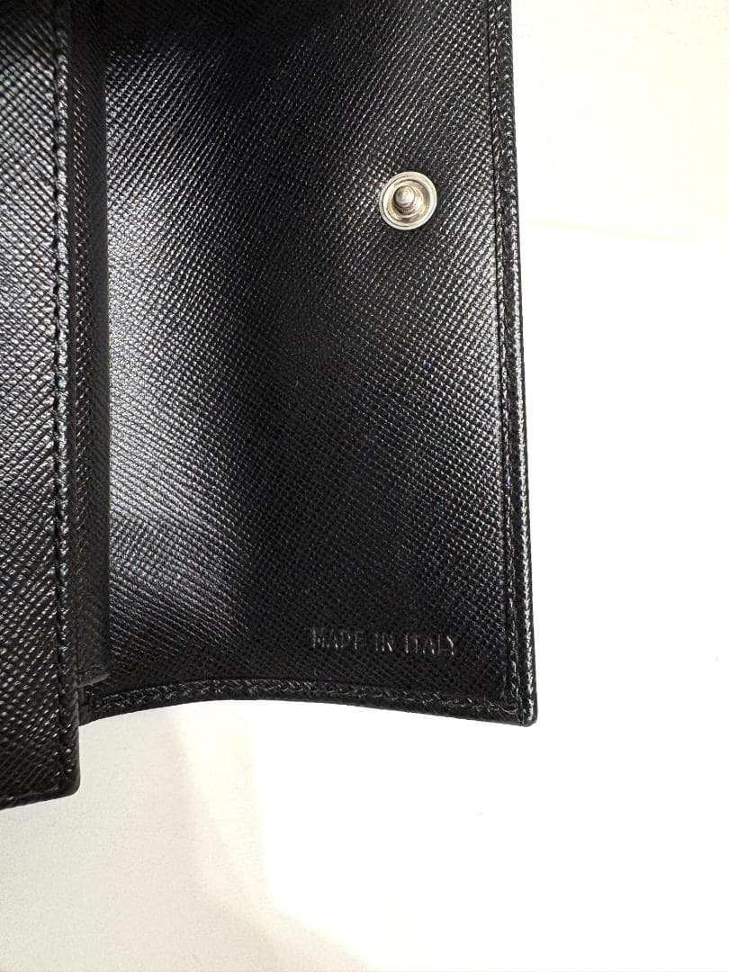 未使用級　箱付き PRADA サフィアーノレザー 三つ折り財布 ブラック