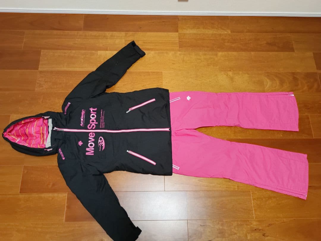 美品！DESCENTE スキーウエア　165cm前後