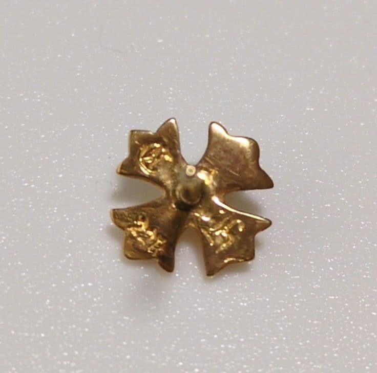 クロムハーツ22K NO2 CH PLUS スタッドピアスゴールド片耳用