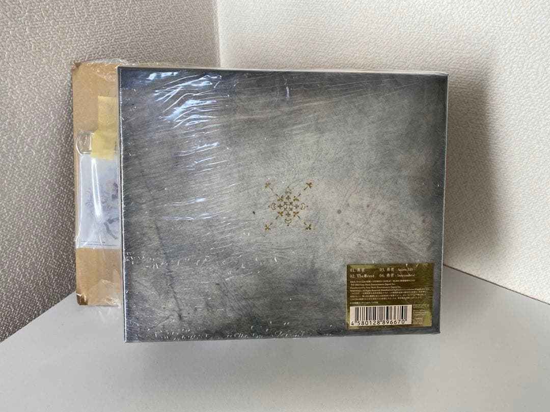 YOASOBI 勇者 (完全生産限定盤)(オリジナルアクリルキーボルダー)