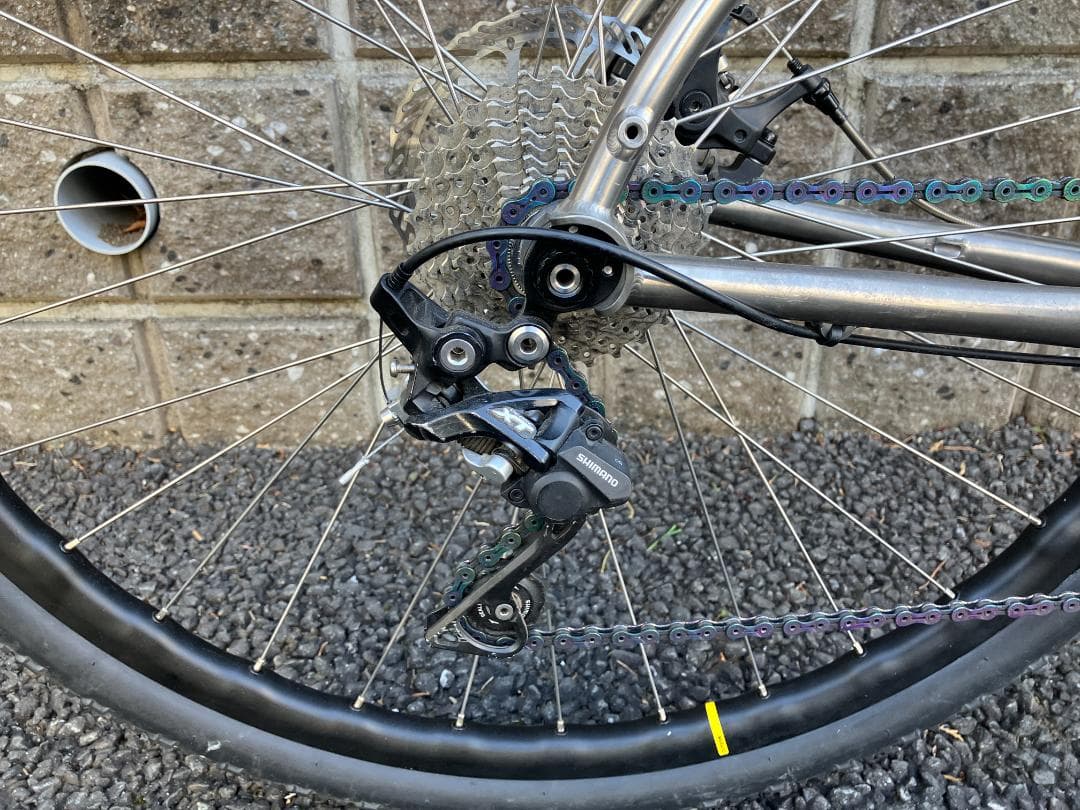 【直接取引限定】チタンフレーム グラベルバイク フラットバー サイズ52