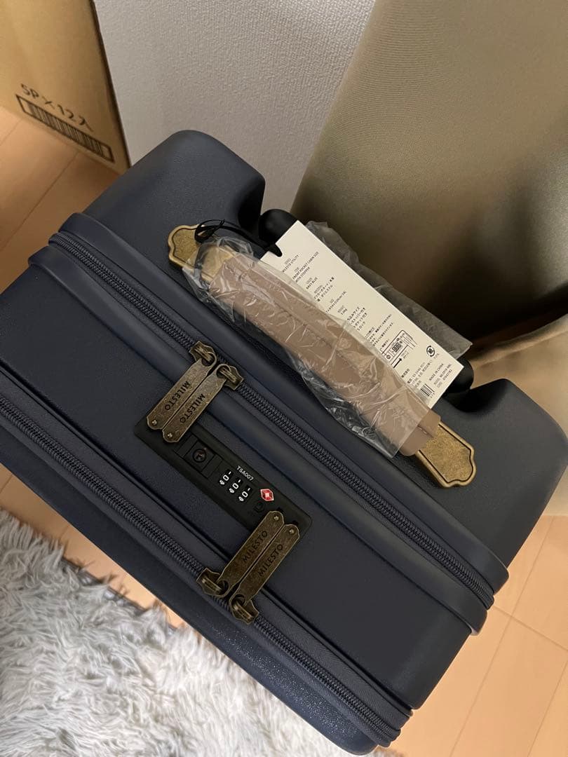 新品タグ✨現行　スーツケース 機内持ち込み フロントオープン MILESTO