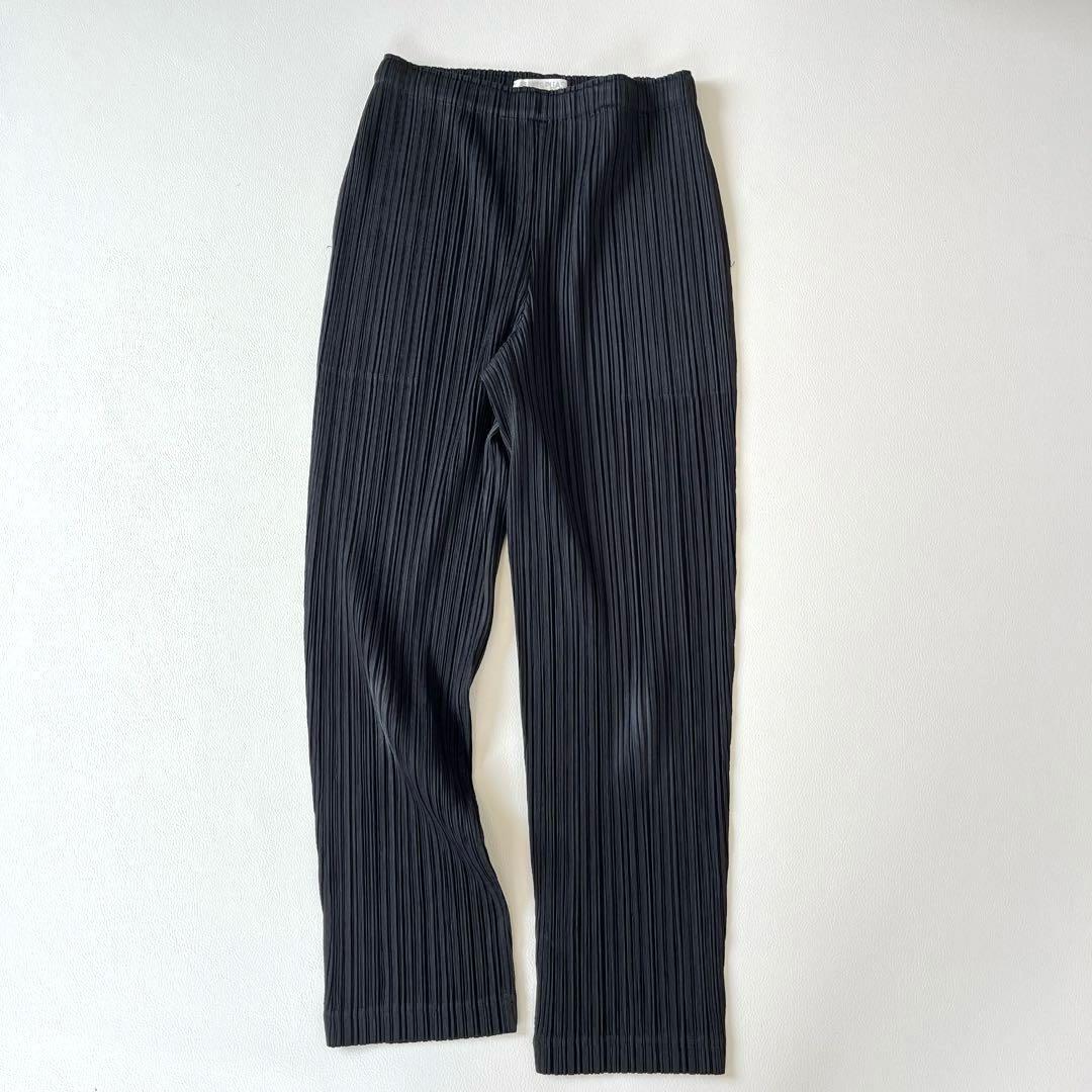 美品✨近年　プリーツプリーズ　イッセイミヤケ　パンツ　ブラック　ポケット
