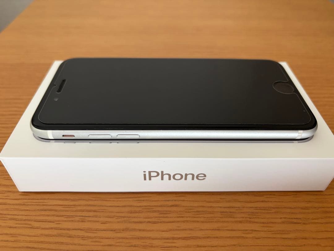 [美品］Apple iPhone SE(第2世代) 128GB ホワイト