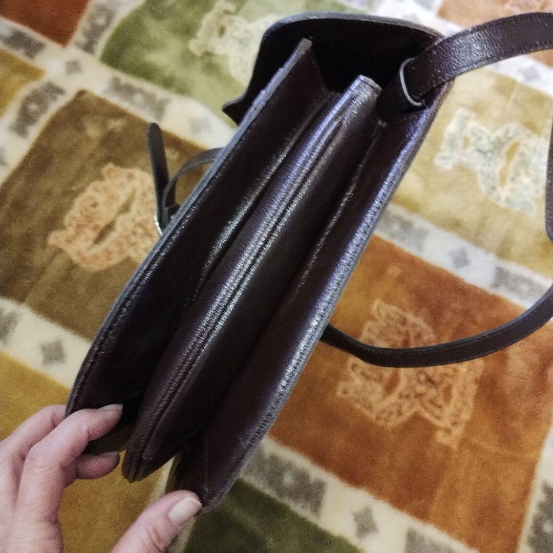 Yves Saint Laurent ダークブラウン ショルダーバッグ