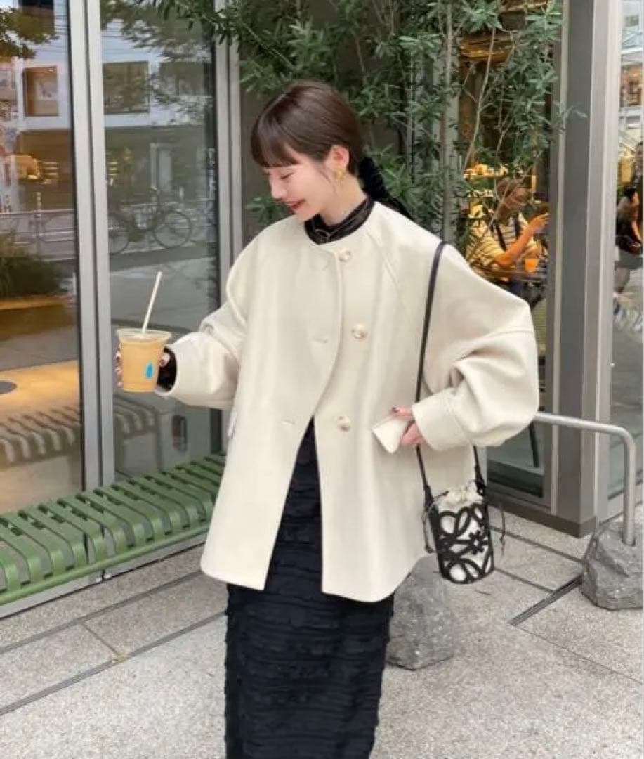 【お値下げ中】ウェーブデザインミドルコート