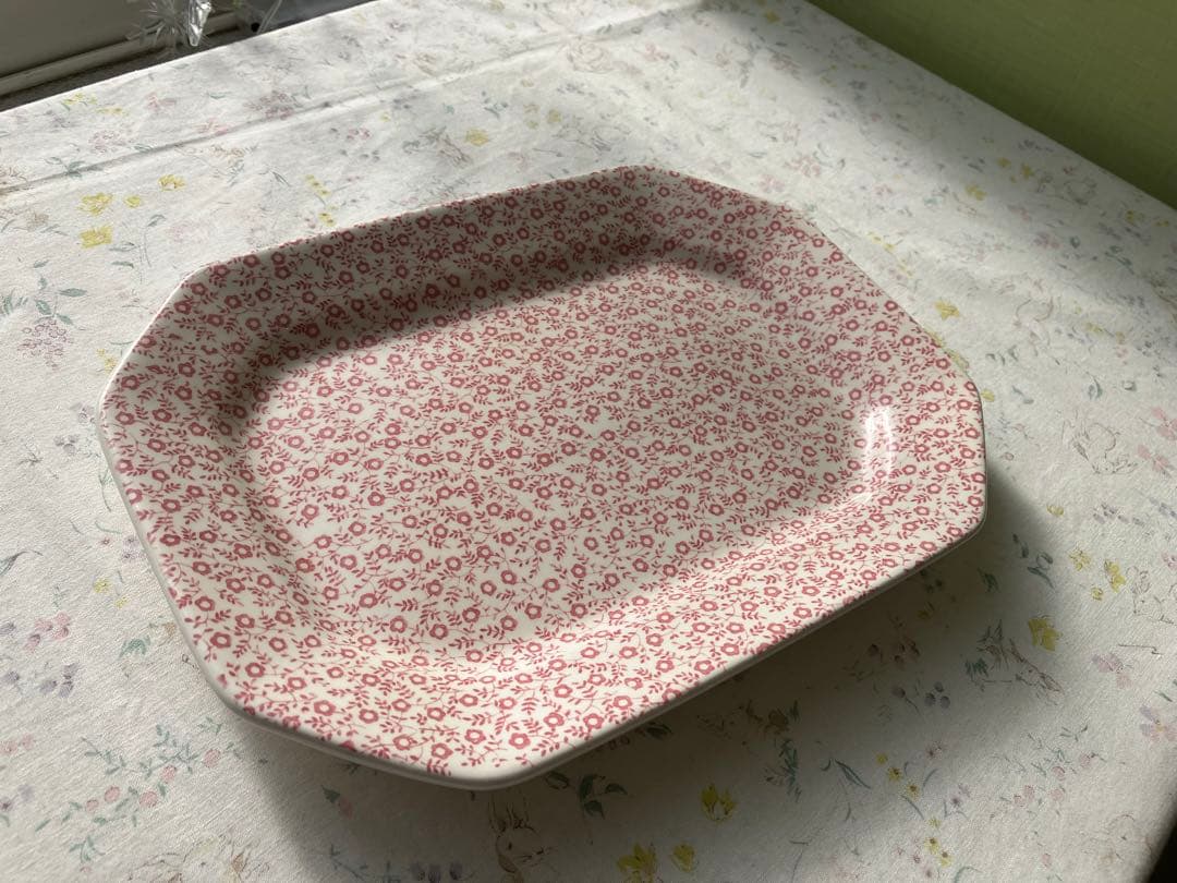 バーレイ　ピンクフェリシティ　スクエアプレート バレンタインやひな祭りに