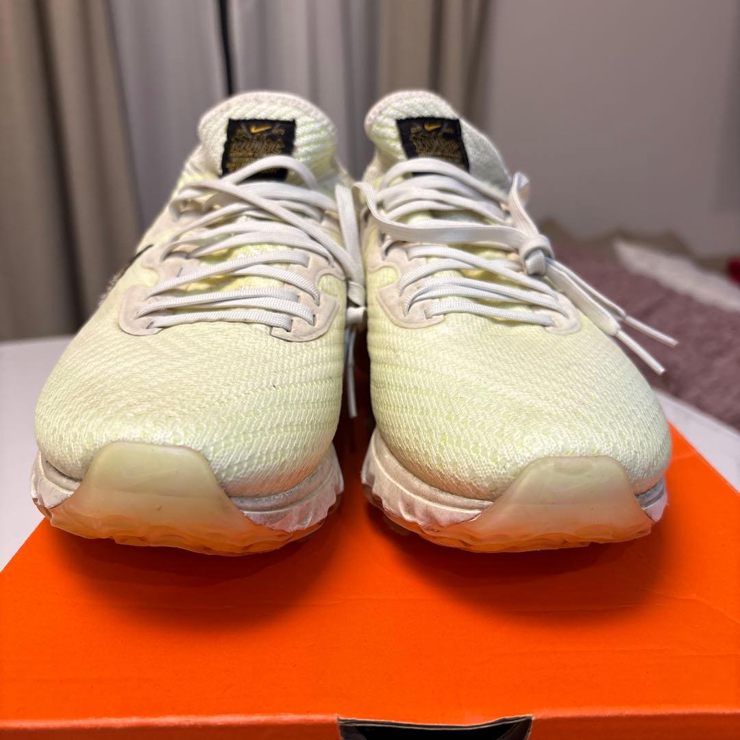 ナイキ エア ズーム インフィニティ ツアー NRG