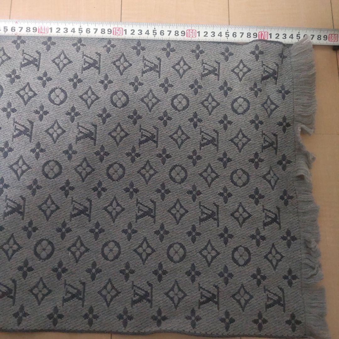 LOUIS VUITTON グレー マフラー 約160cm x 30cm