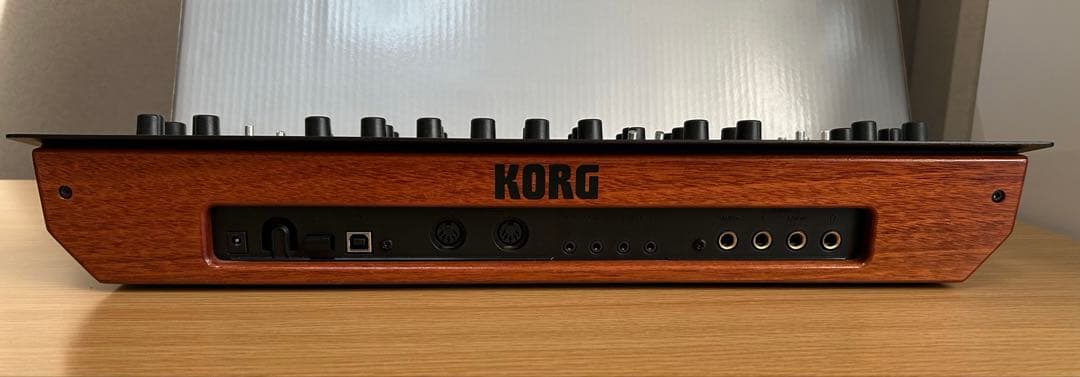 【専用ケース付き】　KORG minilogue xd