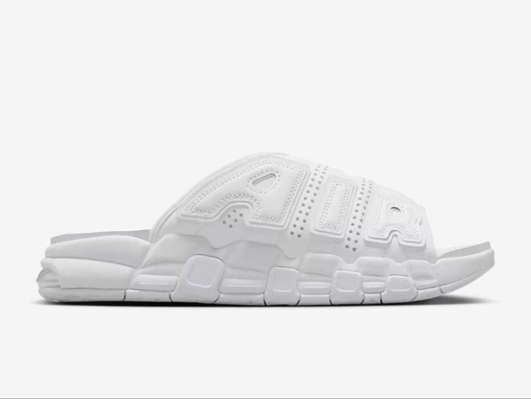 も*ん様 新品　ナイキ エアモアアップテンポ スライド トリプルホワイト28 セ