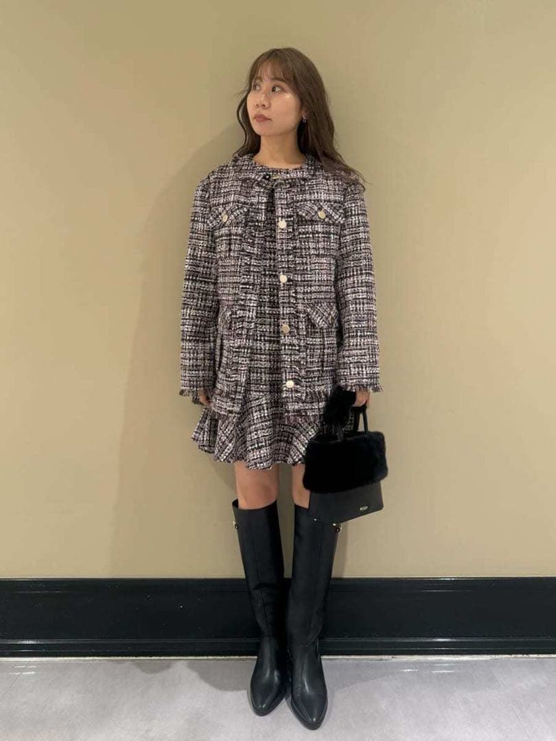 新作新品タグ付き　リリーブラウン♡ノーカラーツイードジャケット