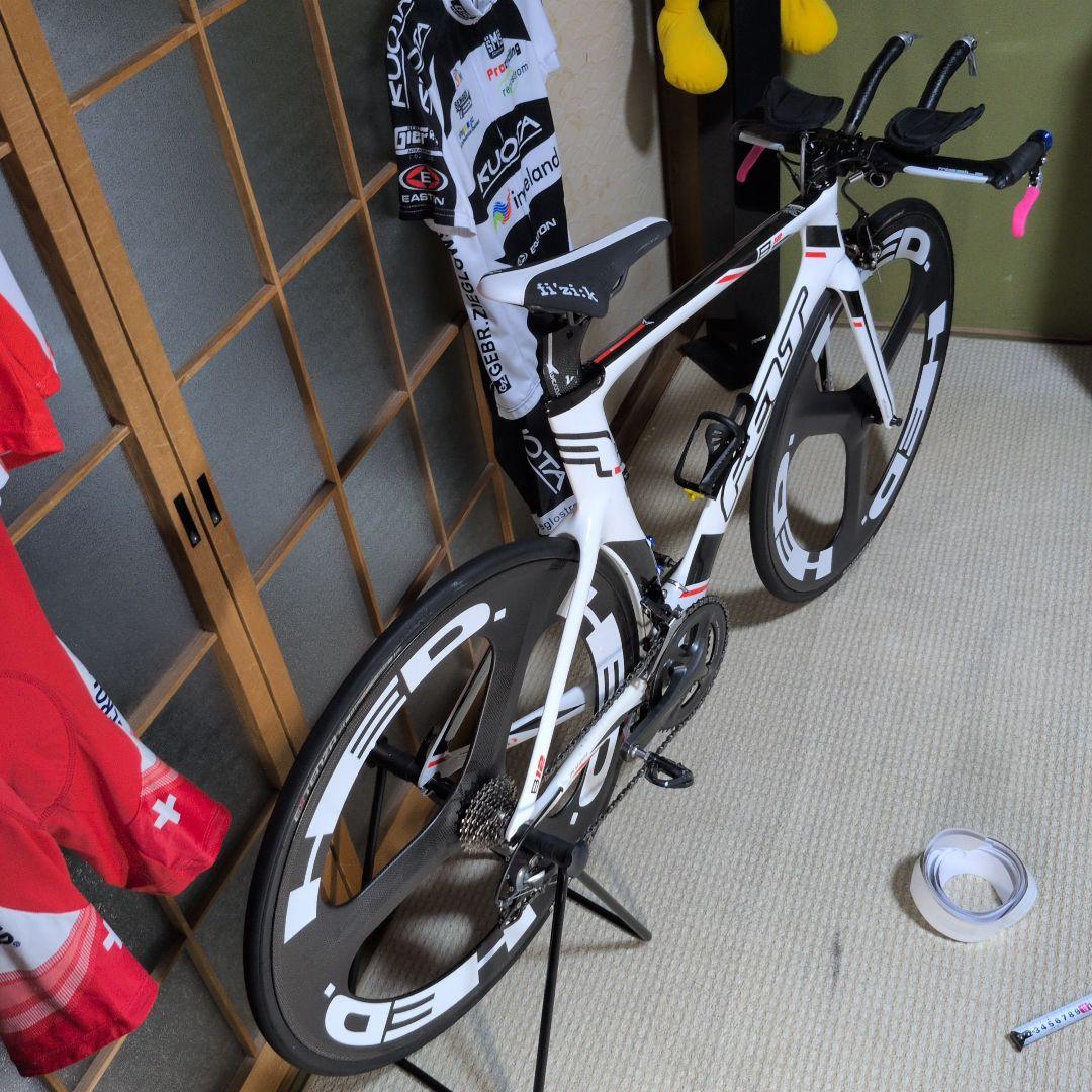 トライアスロンバイク HEDホイールステッカー1台分12枚.イメージです。