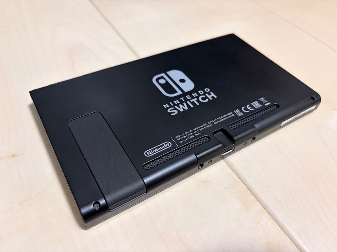 Nintendo Switch 本体 Joy-Con付き