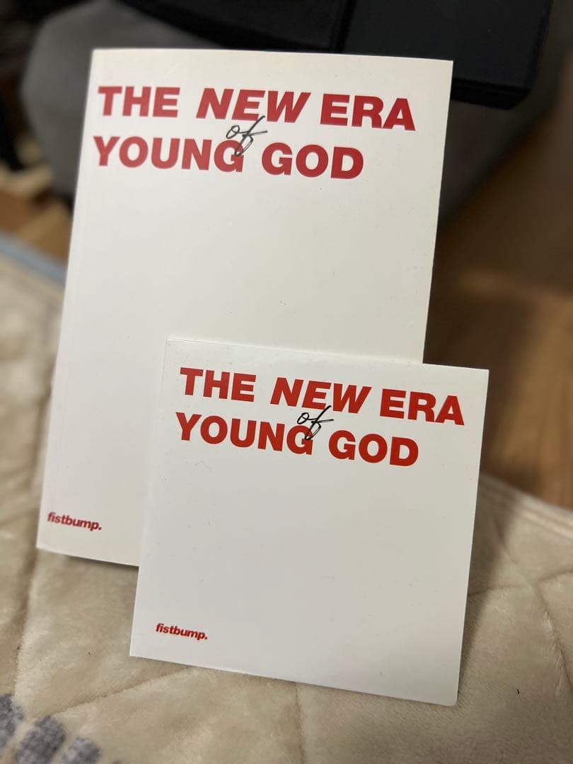 BTS シュガ ユンギ THE NEW ERA OF YOUNG GOD