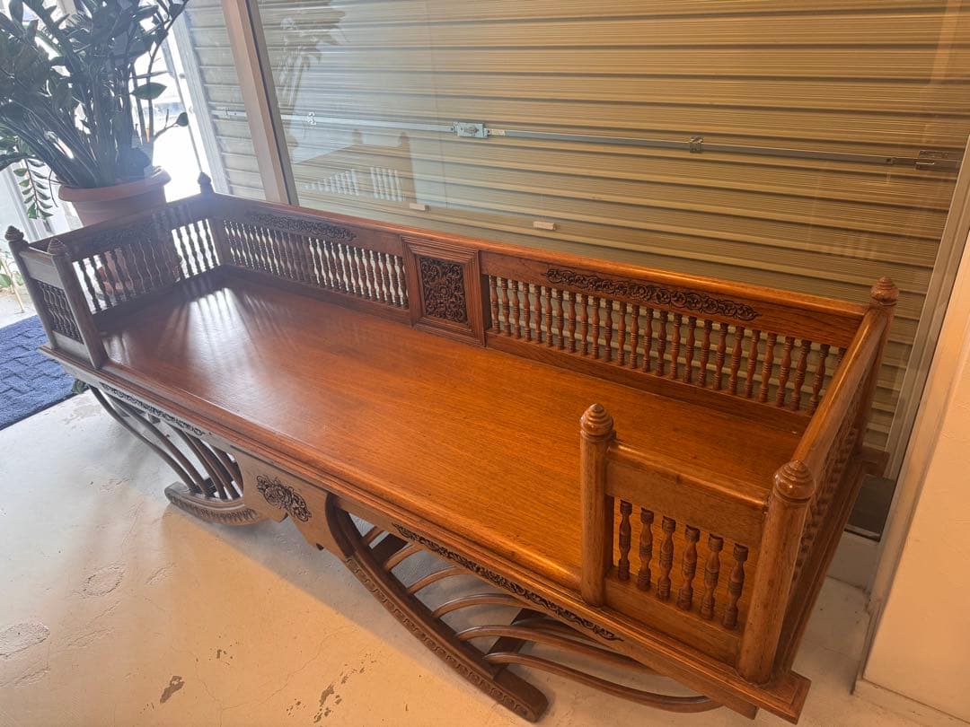 木製彫刻入りスタイル家具