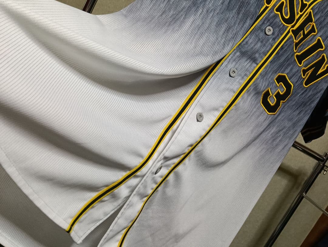 【希少・超美品】阪神タイガース 大山悠輔 旧ビジターグラデーションユニフォーム