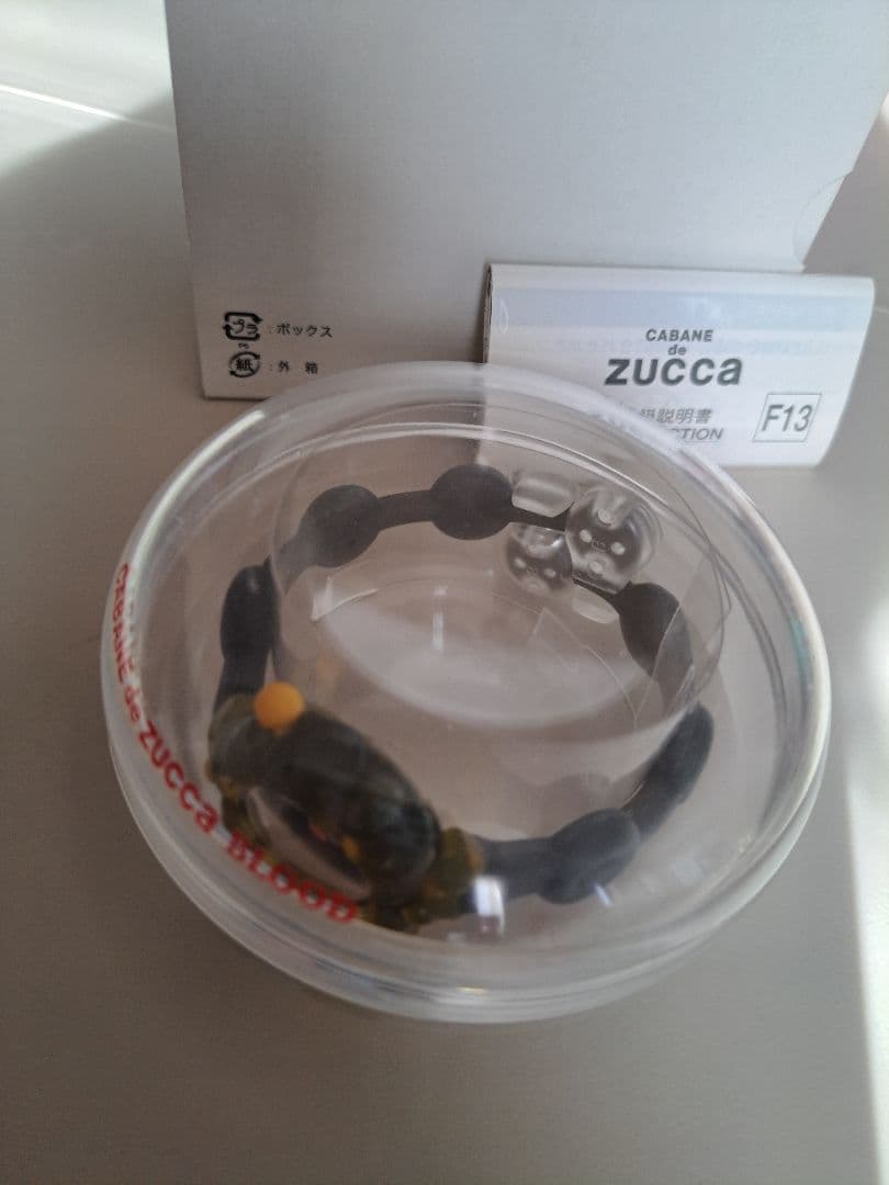 CABANE de ZUCCA 腕時計 赤血球　黒