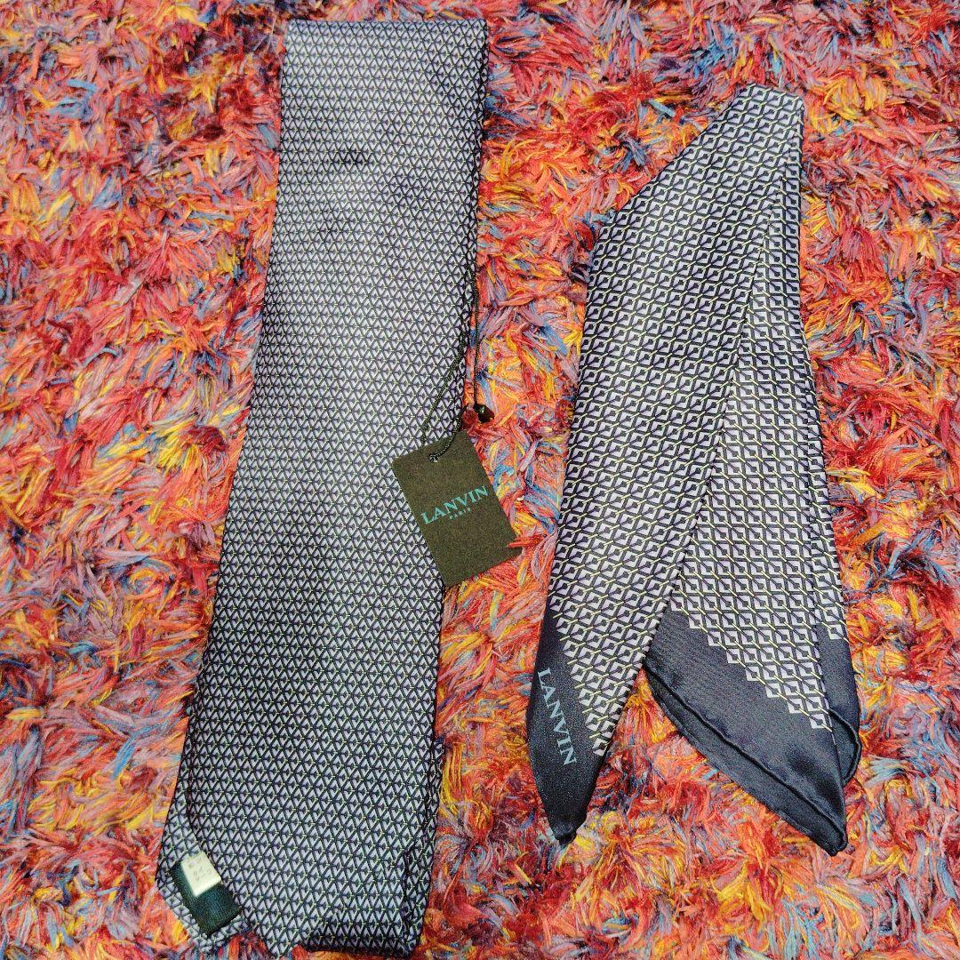 新品　LANVIN 幾何学模様 シルクネクタイ　ポケットチーフ　セット