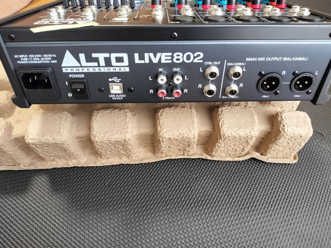 ALTO LIVE802 アナログミキサー 8チャンネル