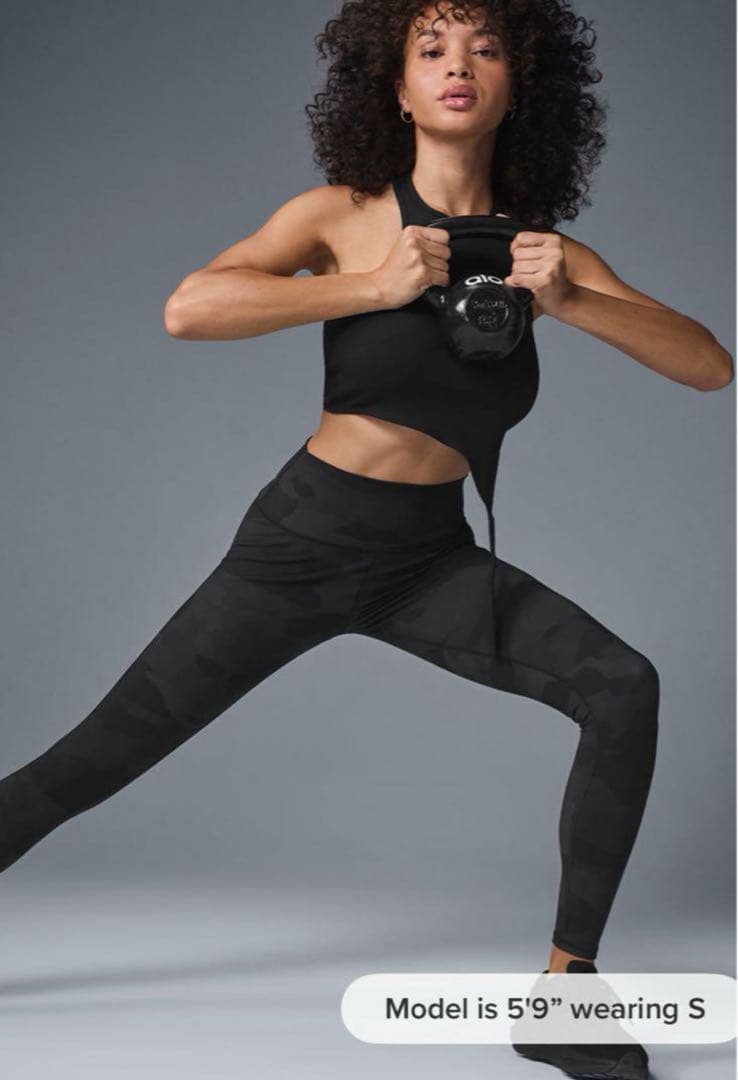 新品未使用！現行品　alo yoga アローヨガ　迷彩　カモフラージュ　ブラック