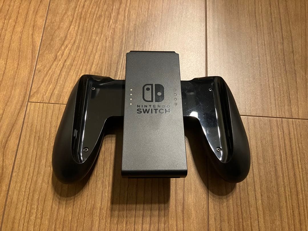 美品 Nintendo Switch 本体 グレー 付属品完備　スイッチ本体
