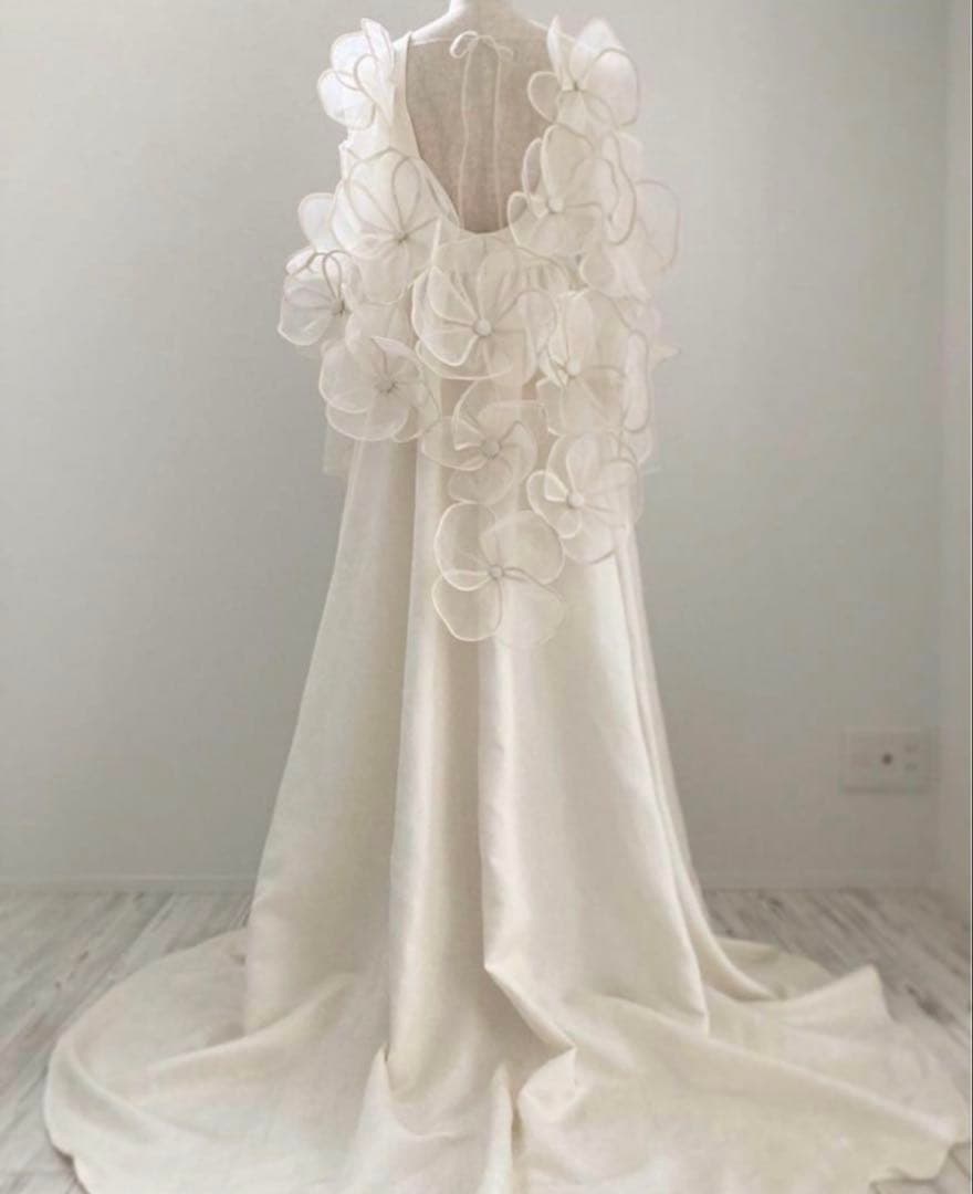 ウエディングドレス　　結婚式　二次会　前撮り　オーダーメイド　フラワー装飾