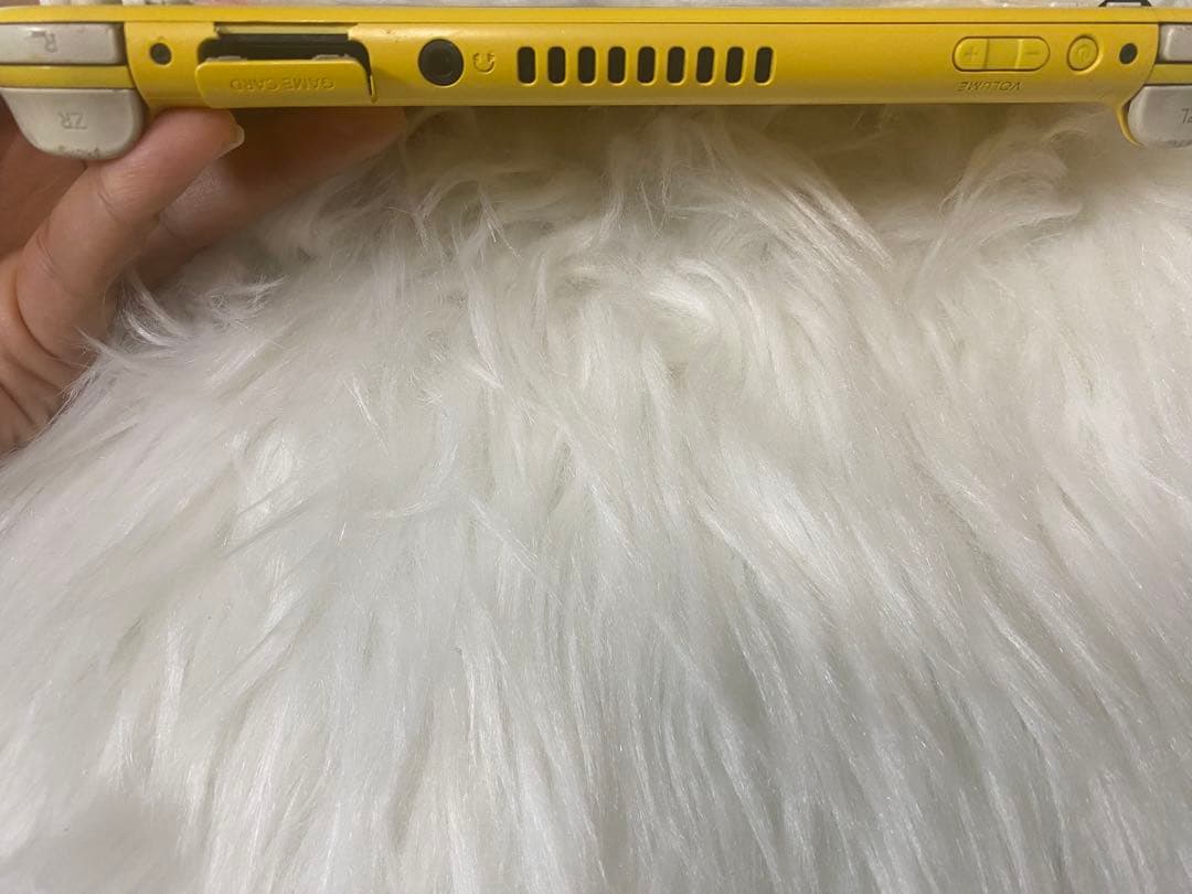 Nintendo Switch Lite イエロー 本体 +箱付き【早い者勝ち】