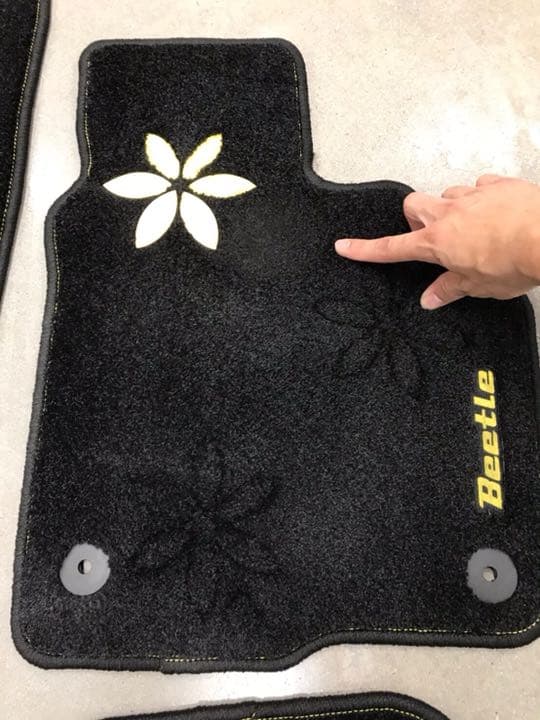 VW ザ・ビートル フロアマット イエロー 【希少】