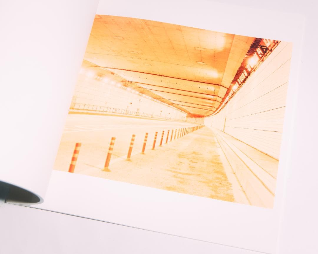 光と重力 - 今井智己 写真集