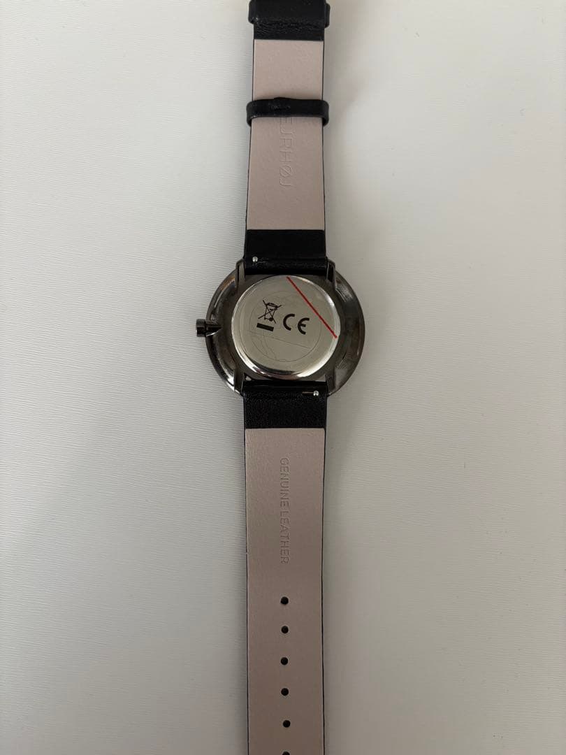 ヴェアフォイ VEJRHOJ Petite ブラック＆ゴールド 腕時計