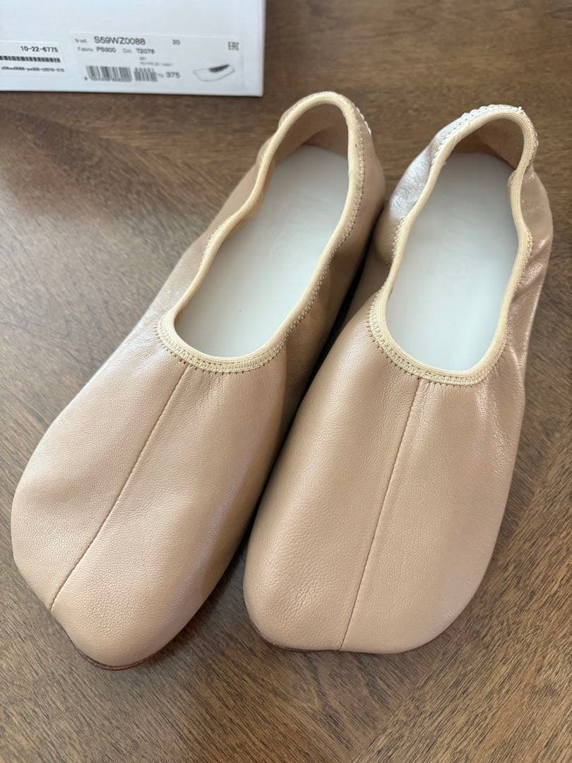 【新品・未使用品】MM6 ベージュ フラットシューズ
