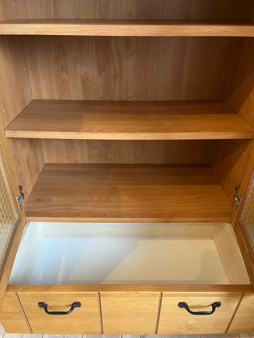 ナチュラルウッド ガラス扉付きキャビネット