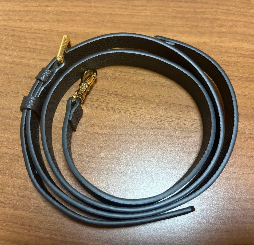 BANDOLIER ブラックショルダーケースiPhone15スマホケース