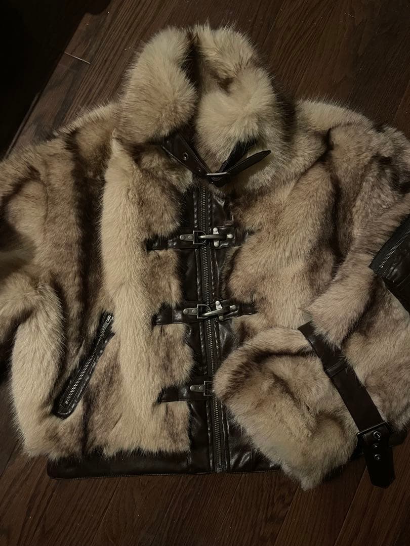 ACLENT ポイントレザーニュアンスファーブルゾン