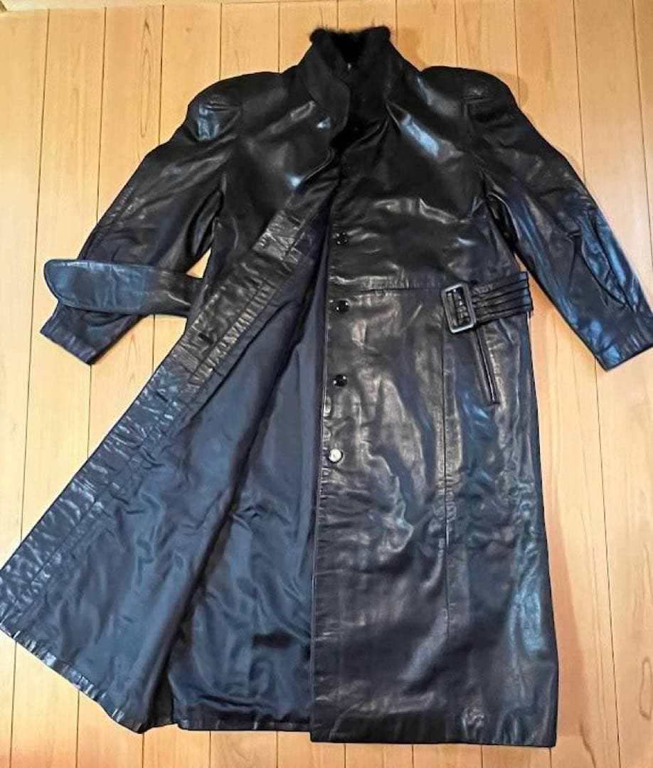 ミンク襟付 牛革スタンドカラー衿ロングコート（カーフレザー）