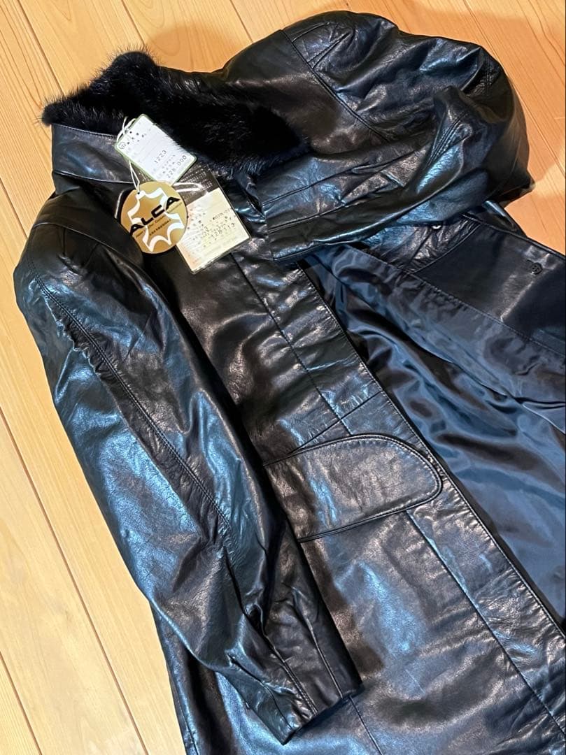 ミンク襟付 牛革スタンドカラー衿ロングコート（カーフレザー）