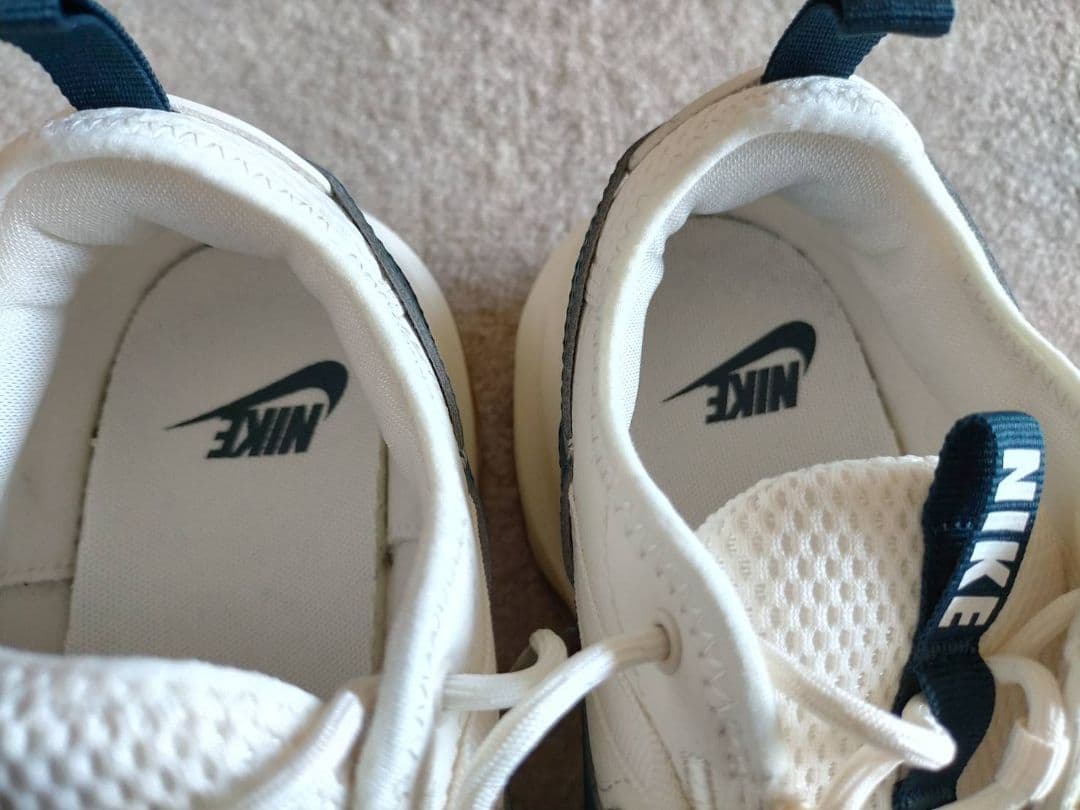 NIKE　ナイキ　 TC 7900　アイボリー×ネイビー　25.0cm