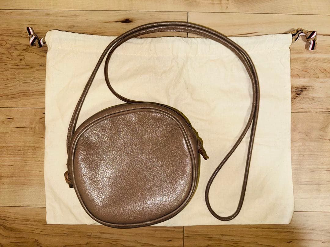 IL BISONTE イルビゾンテ クロスボディバッグ