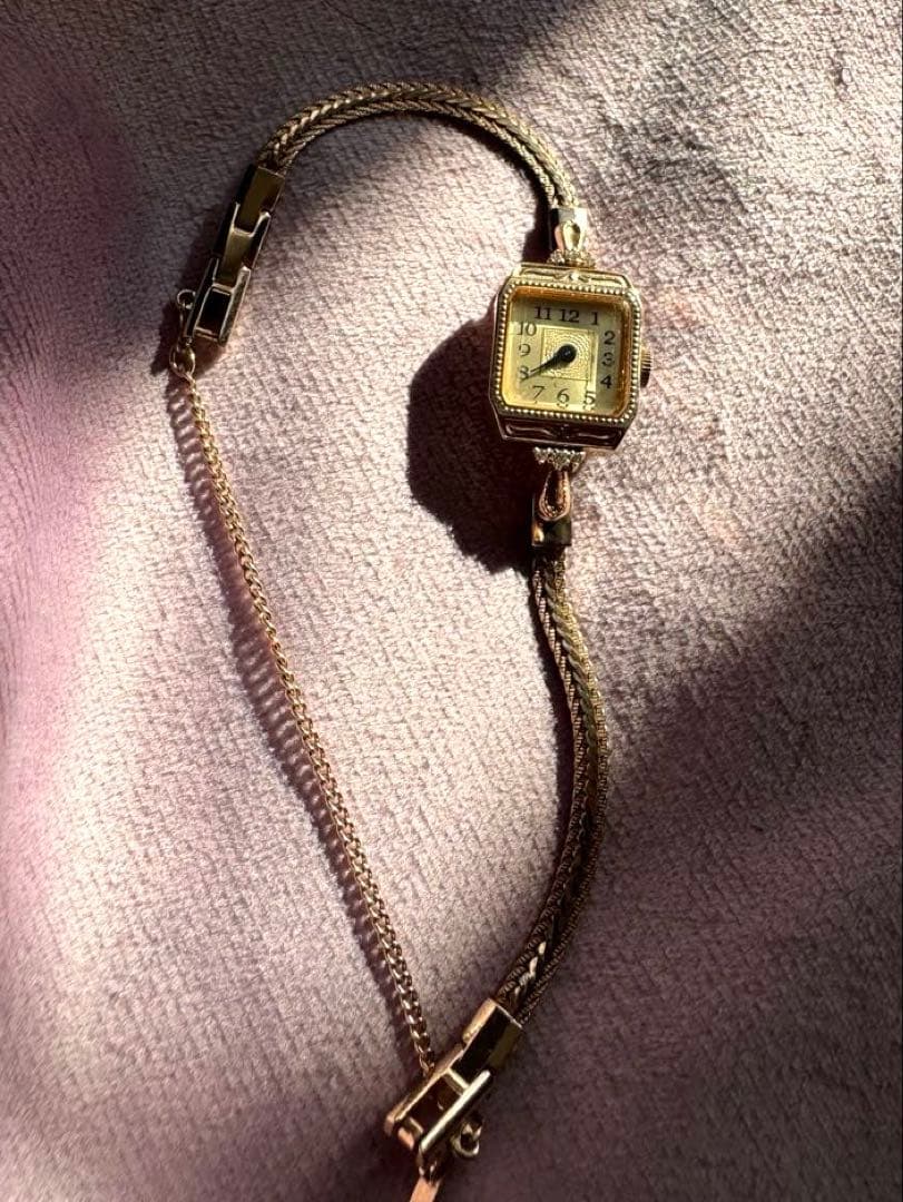 【美品貴重】アガット agete スクエアフェイス ジュエリーウォッチ