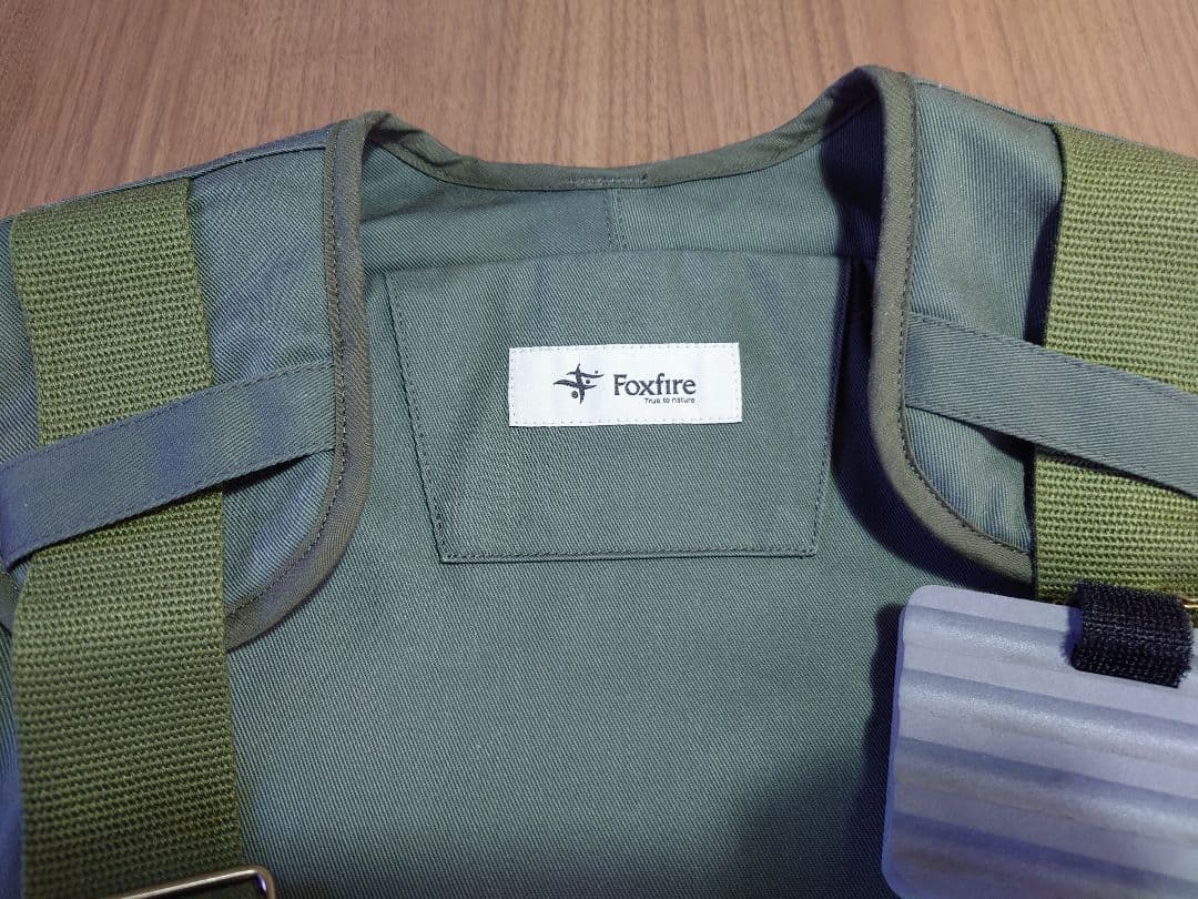 Foxfire バーチカルタックルベスト(フライパッチ付) オリーブ
